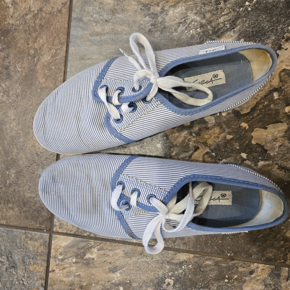 Circa Womens Striped Blue and White Canvas Sneakers Size 8